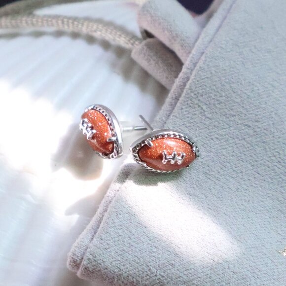 Kendra Scott Football Stud Earrings Orange Goldstone Silver - Picture 2 of 2